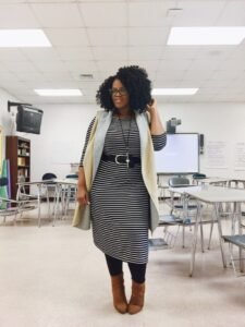 Effortless Elegance: How to Style Wide-Leg Pants for Women Over 40