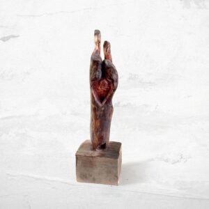 How Can a Heartbound Driftwood Sculpture Be Personalized to Create Unique Romantic Gifts?