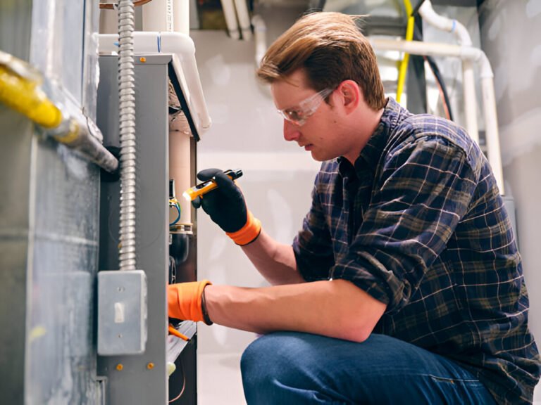 Furnace Repair Pros: Who Works on Furnaces?