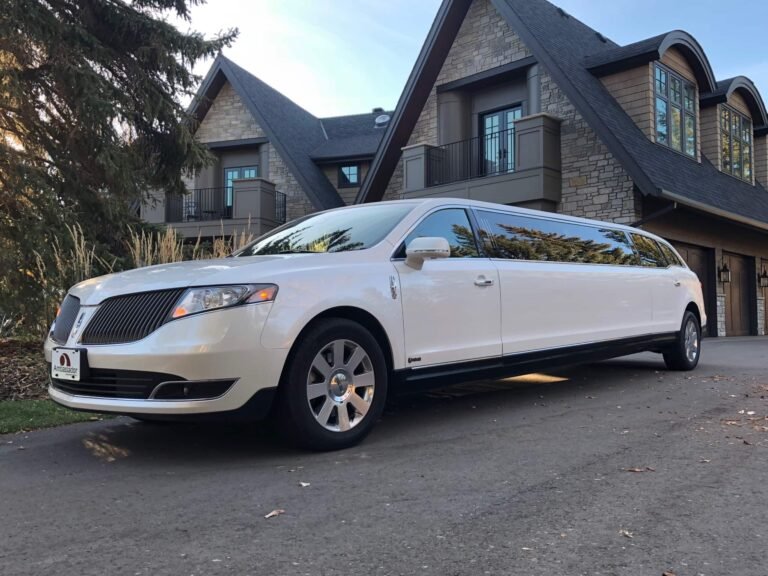 Arrive Prepared and Professional with Executive Limousine Transport in Calgary