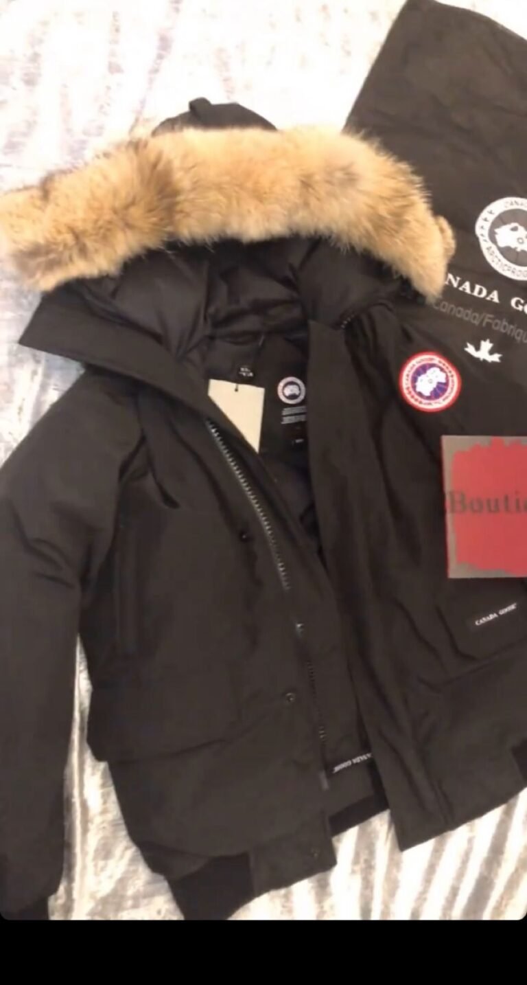 doudoune paragoose Our Story