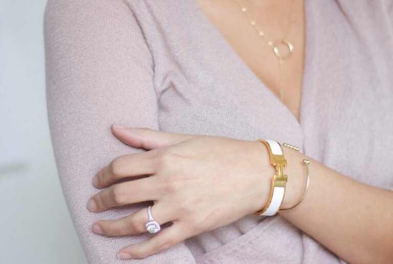 Luxurious-looking Hermes copy jewelry on a budget