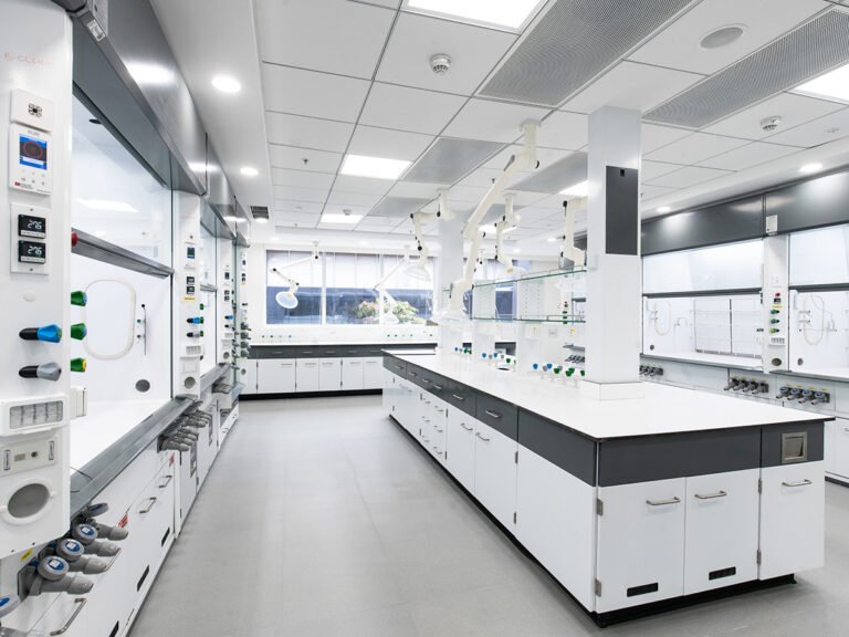 Digital Laboratory – Kewaunee: How Advanced Smart Technology, Integrated Systems, Automation, and Ergonomic Design Are Transforming Modern Research Workspaces for Maximum Efficiency, Safety, and Productivity in Scientific