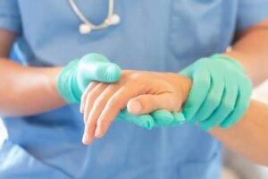 How Can Children Benefit from Visiting a Hand Surgeon for Hand Issues?
