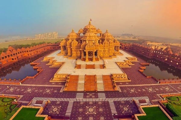 Ahmedabad to Vadodara cab booking | Check Taxi Fare & Book Online