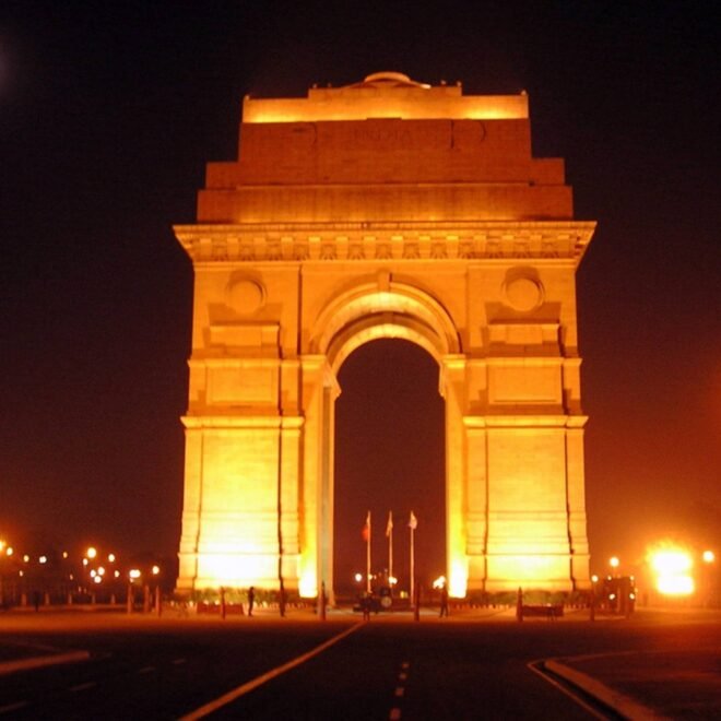 Agra to Delhi taxi booking | Check Taxi Fare & Book Online