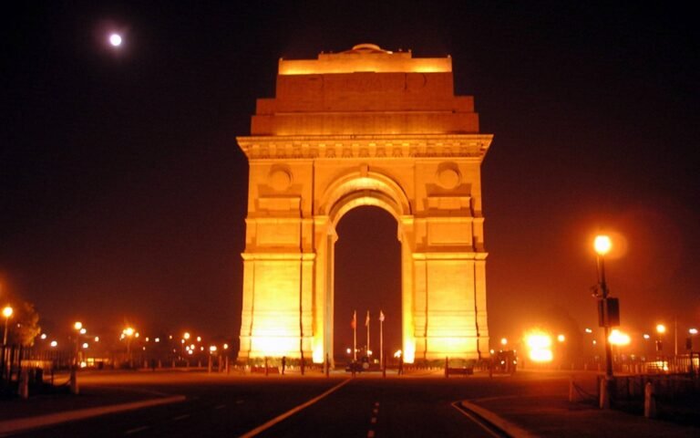 Agra to Delhi taxi booking | Check Taxi Fare & Book Online