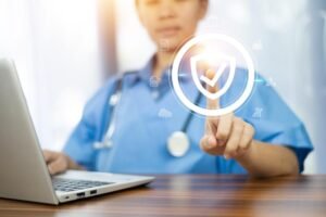 7 Key Features of a Modern FQHC Practice Management Platform