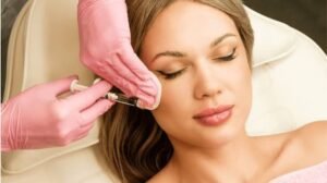Skin Booster in Dubai: The Hydration Story Behind the Glow