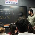 Best Chemistry Online Classes for IIT-JEE